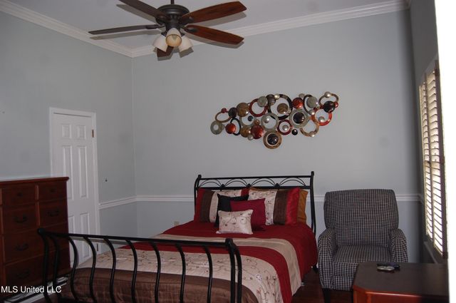 121 Countrywood Circle, Clinton, MS 39056