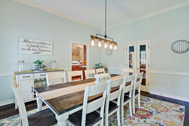 121 Countrywood Circle, Clinton, MS 39056