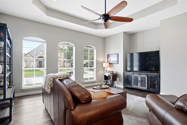 8901 Stratford Drive, North Richland Hills, TX 76182