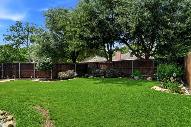 8901 Stratford Drive, North Richland Hills, TX 76182