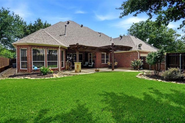 8901 Stratford Drive, North Richland Hills, TX 76182