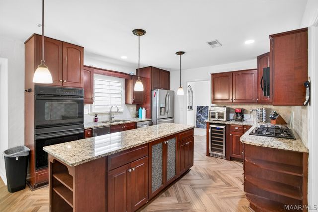 6555 Eastwood Glen Drive, Montgomery, AL 36117