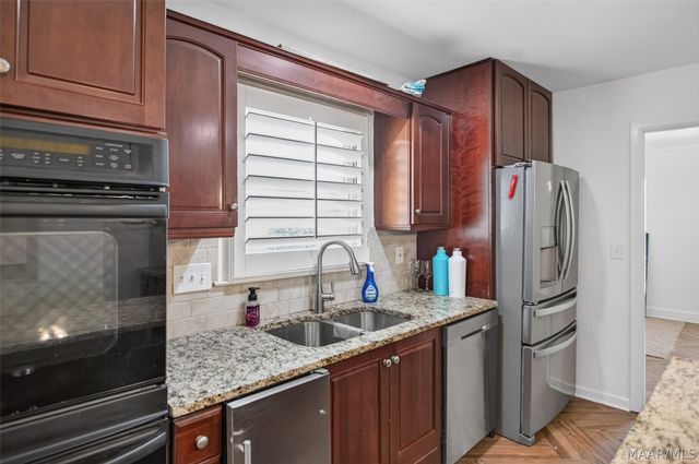 6555 Eastwood Glen Drive, Montgomery, AL 36117