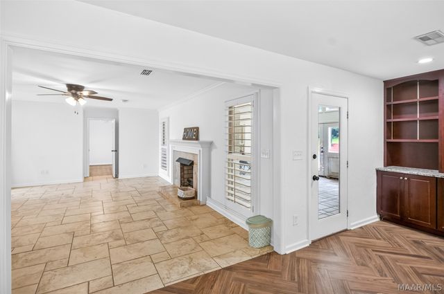 6555 Eastwood Glen Drive, Montgomery, AL 36117