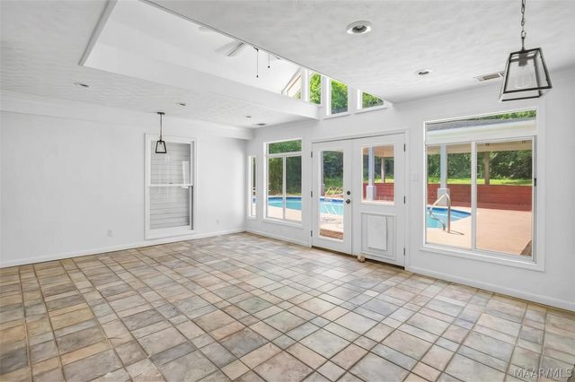 6555 Eastwood Glen Drive, Montgomery, AL 36117