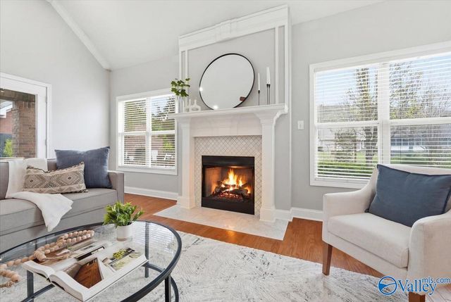 4814 Cove Valley Drive SE, Owens Cross Roads, AL 35763