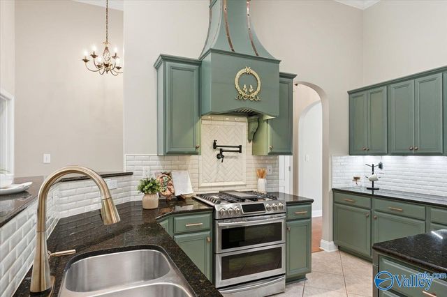 4814 Cove Valley Drive SE, Owens Cross Roads, AL 35763