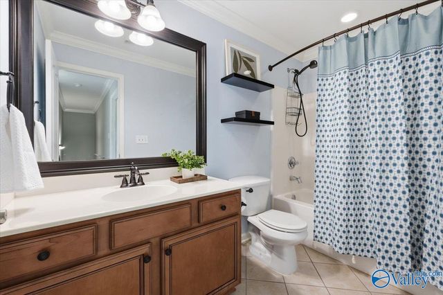 4814 Cove Valley Drive SE, Owens Cross Roads, AL 35763