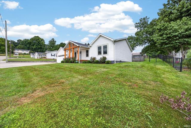 201 Nikirk Lane, Oolitic, IN 47451