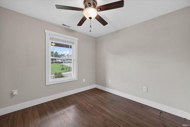 201 Nikirk Lane, Oolitic, IN 47451