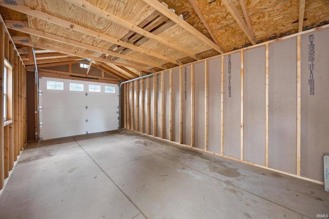 201 Nikirk Lane, Oolitic, IN 47451