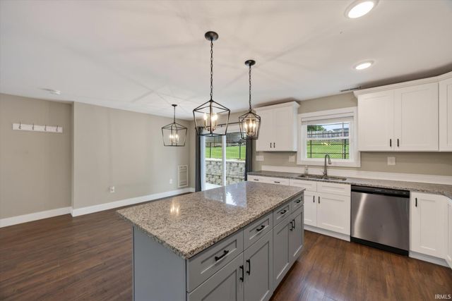 201 Nikirk Lane, Oolitic, IN 47451