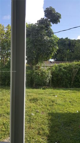 6300 SW 21st St 1, Miami, FL 33155