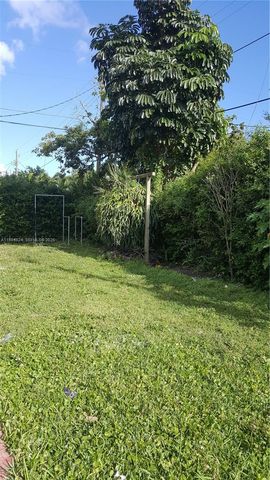 6300 SW 21st St 1, Miami, FL 33155