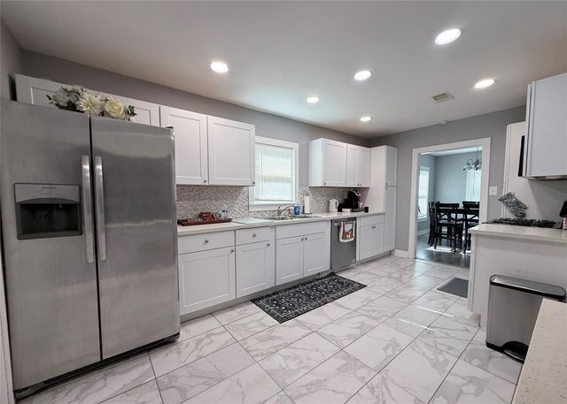 3834 Rosedale Street, Houston, TX 77004