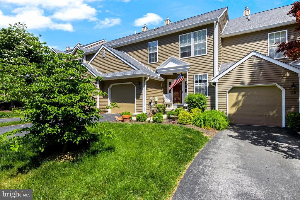 116 WEYBRIDGE DR, Malvern, PA 19355