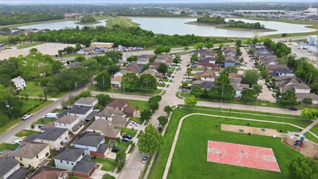 8902 Iron Springs Drive, Houston, TX 77034