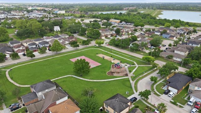 8902 Iron Springs Drive, Houston, TX 77034