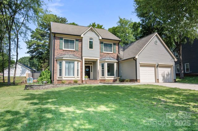 1045 Fairway Ridge Road NW, Concord, NC 28027