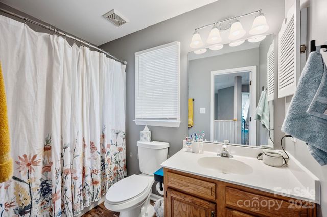 1045 Fairway Ridge Road NW, Concord, NC 28027