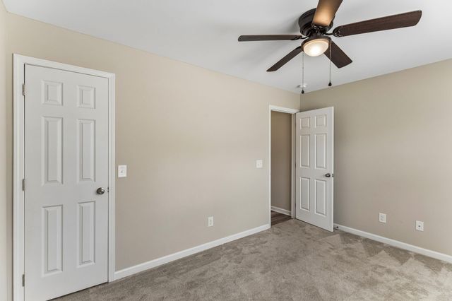 1299 Wesley Ct, Lawrenceburg, TN 38464