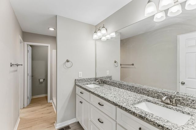 1299 Wesley Ct, Lawrenceburg, TN 38464