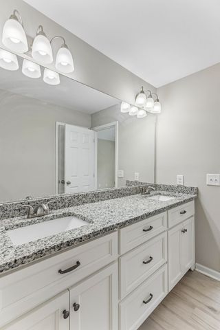 1299 Wesley Ct, Lawrenceburg, TN 38464