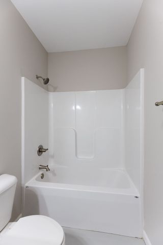 1299 Wesley Ct, Lawrenceburg, TN 38464