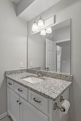 1299 Wesley Ct, Lawrenceburg, TN 38464