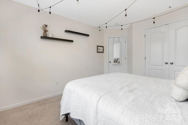 3230 Yarmouth Lane, Gastonia, NC 28056