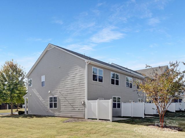 3230 Yarmouth Lane, Gastonia, NC 28056