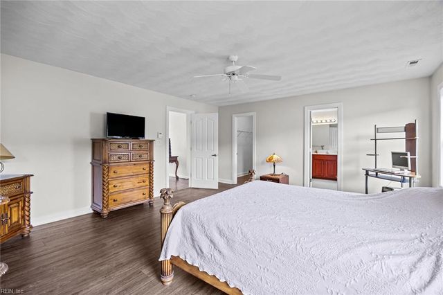 202 Ferguson PL, Suffolk, VA 23435