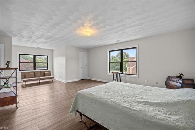 202 Ferguson PL, Suffolk, VA 23435