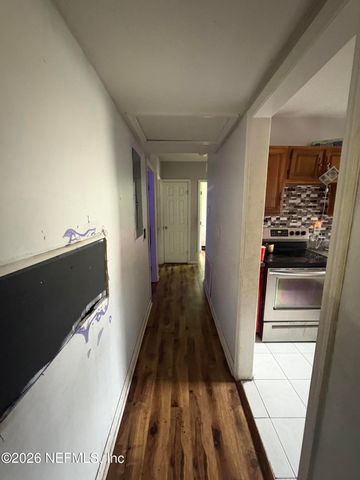 9004 POLK Avenue, Jacksonville, FL 32208