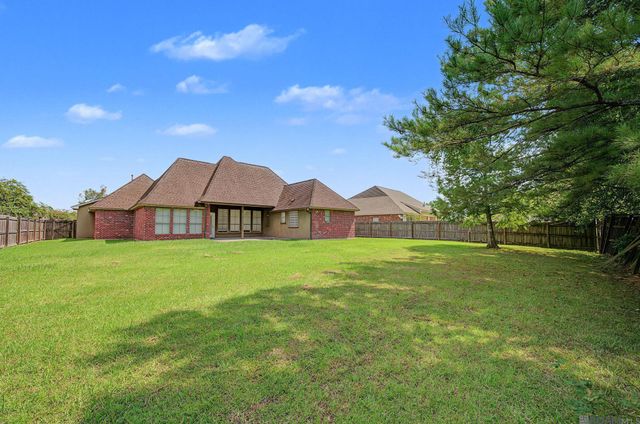 13860 Cobblestone Dr, Denham Springs, LA 70726