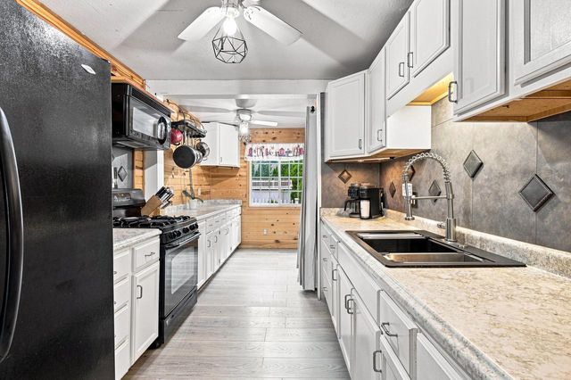 5225 W County Line ROAD, Brown Deer, WI 53223