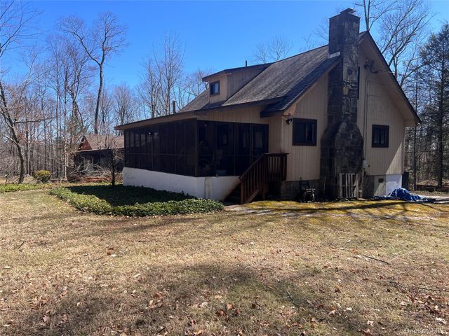 45 W Adirondack Trail, Smallwood, NY 12778