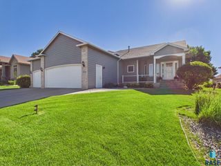 6520 S Heatherridge Trl Trail, Sioux Falls, SD 57108