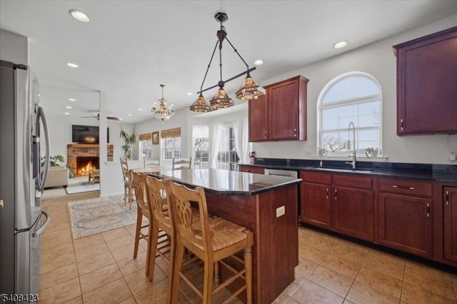 927 Timberline Dr, Jefferson Twp., NJ 07849