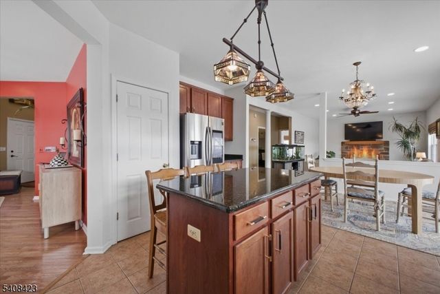 927 Timberline Dr, Jefferson Twp., NJ 07849