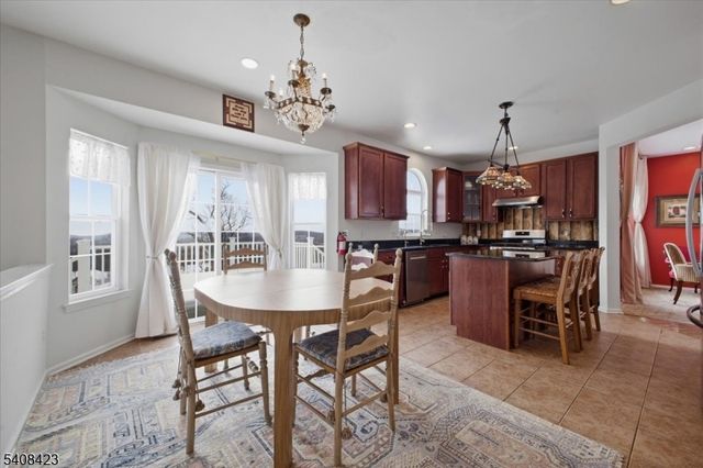 927 Timberline Dr, Jefferson Twp., NJ 07849