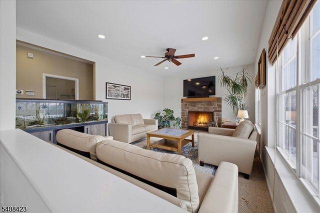 927 Timberline Dr, Jefferson Twp., NJ 07849