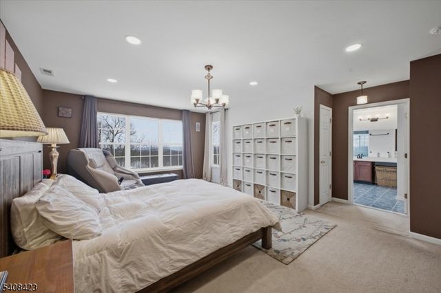 927 Timberline Dr, Jefferson Twp., NJ 07849