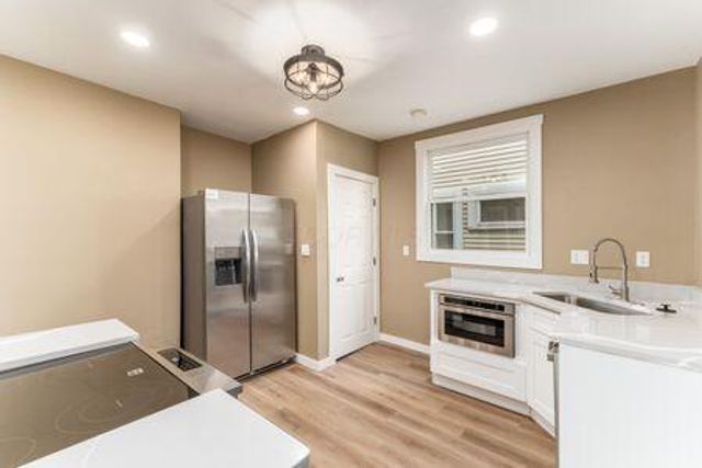 155 S Wayne Avenue, Columbus, OH 43204