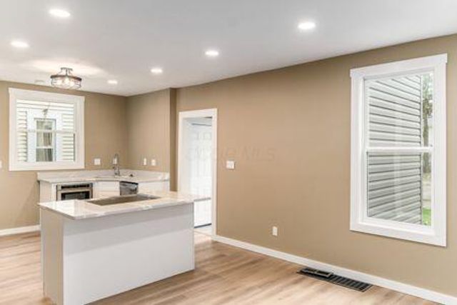 155 S Wayne Avenue, Columbus, OH 43204