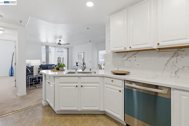 800 S Abel Street 519, Milpitas, CA 95035