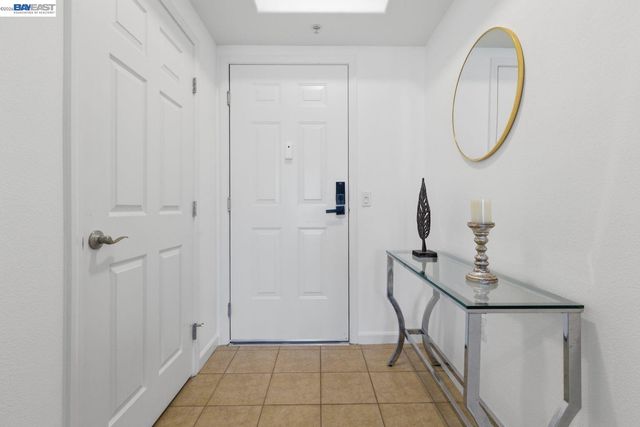 800 S Abel Street 519, Milpitas, CA 95035