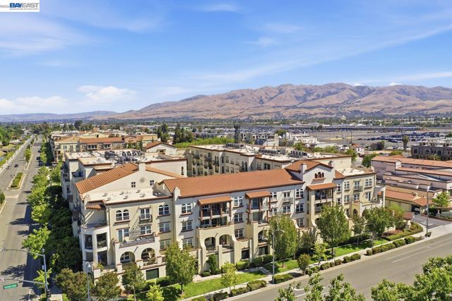 800 S Abel Street 519, Milpitas, CA 95035