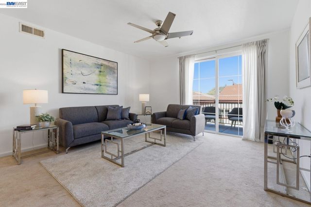 800 S Abel Street 519, Milpitas, CA 95035