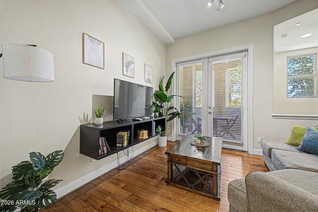570 W 6TH Street, Tempe, AZ 85281
